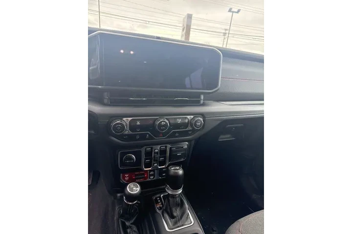 $39990 : Jeep Wrangler 2024 4x4 Rubic image 8