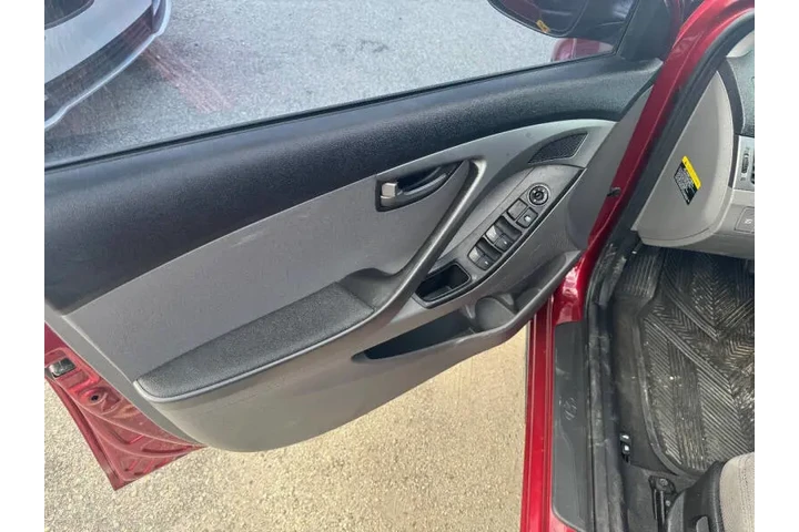 $6797 : 2016 Elantra SE image 10