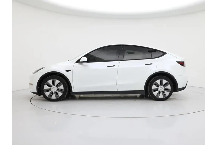 $28998 : Tesla Model Y 2022 AWD Long image 3