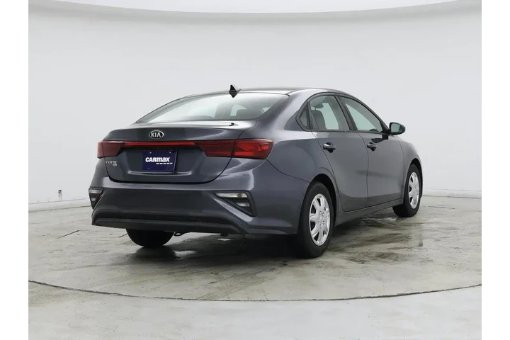 $16998 : Kia Forte 2019 FE 4dr Sedan image 8