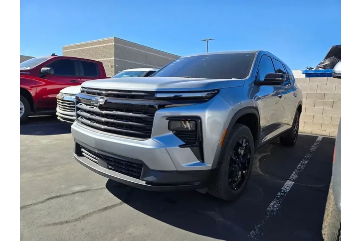 $34447 : Chevrolet Traverse 2024 LT 4 image 2