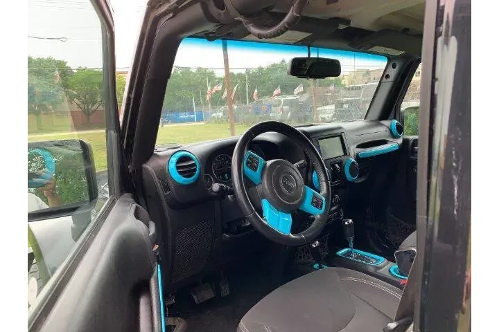 $20995 : 2015 Wrangler Unlimited image 8