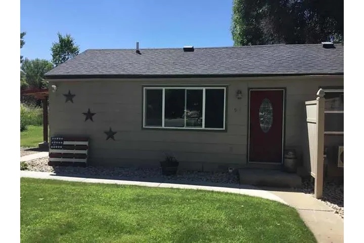 $850 : 1br - Cute and cozy duplex! Ni image 2