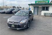 $7950 : 2014 Focus SE Hatchback thumbnail