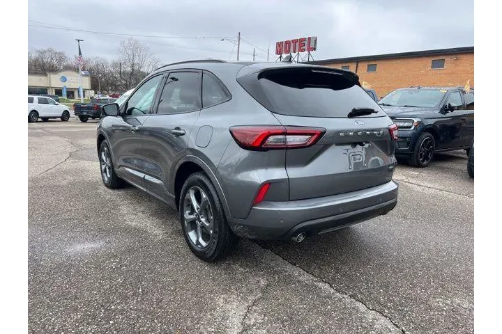 $24601 : Ford Escape Hybrid 2023 AWD image 6