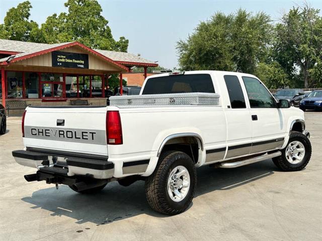 $9450 : 1997 C/K 2500 Series image 3