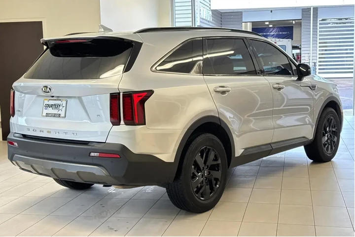 $22971 : Kia Sorento 2021 AWD S 4dr S image 4