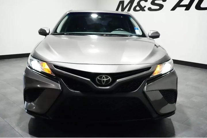 $16764 : 2018 Camry image 7