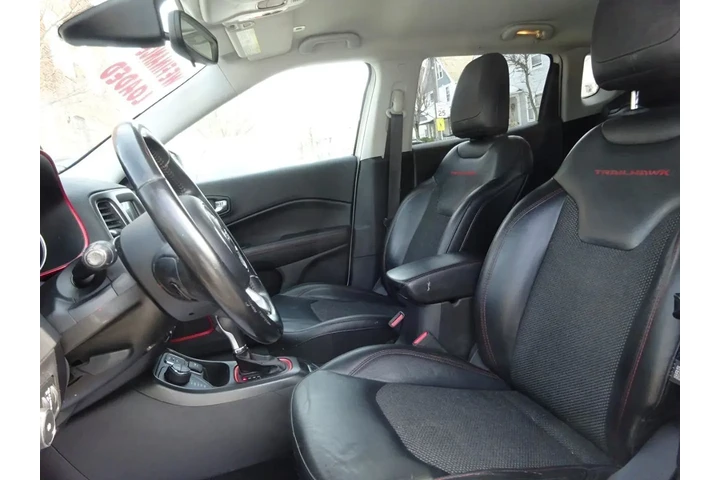 $10900 : 2019 Compass Trailhawk 4x4 image 7