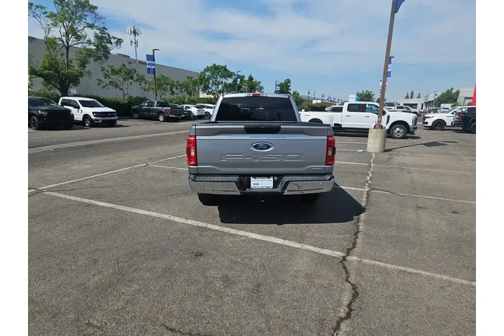 $34000 : Ford F-150 2023 4x2 XL 4dr S image 7