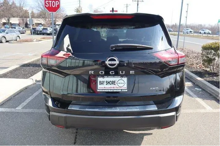 $23762 : Nissan Rogue 2025 AWD SV 4dr image 7