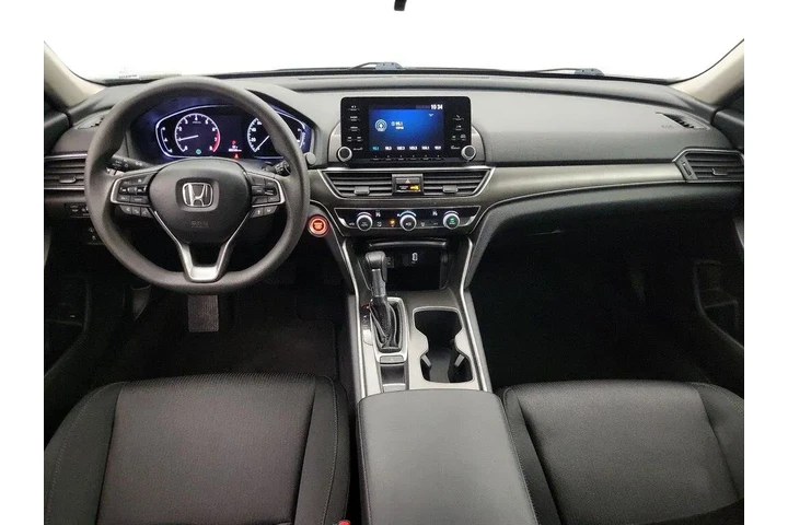 $17998 : Honda Accord 2019 LX 4dr Sed image 9