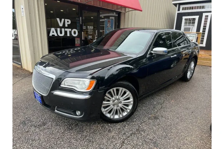 $10999 : 2013 300 C John Varvatos Luxu image 2