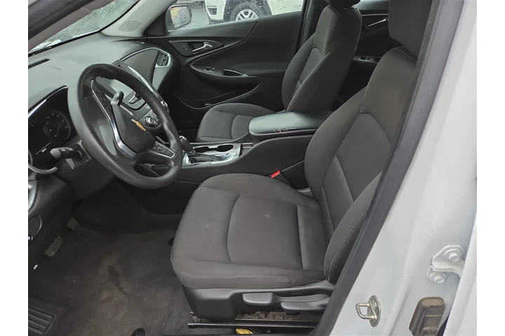 $14995 : 2018 Malibu LS image 10