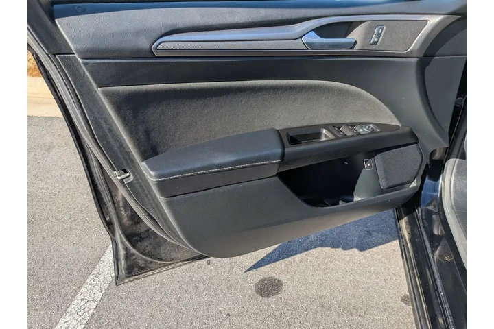 $9995 : Ford Fusion Hybrid 2017 SE 4 image 10