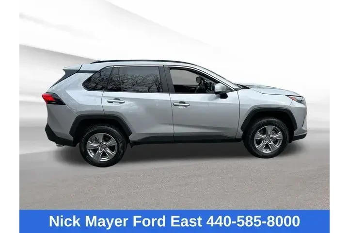 $33995 : Toyota RAV4 2025 AWD XLE 4dr image 8