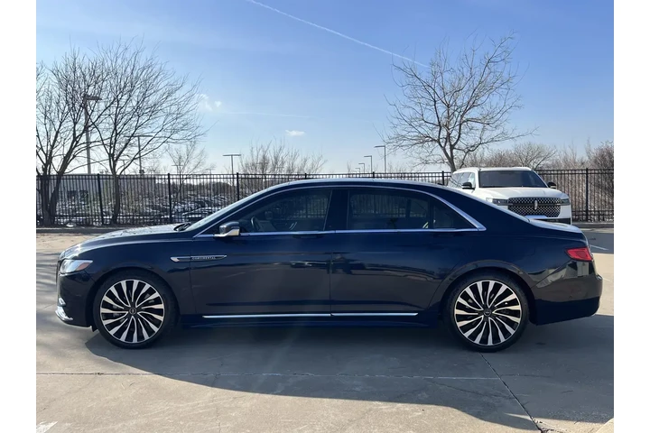 $27999 : Lincoln Continental 2017 AWD image 4