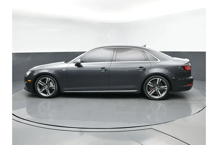 $15926 : Audi A4 2018 AWD 2.0T quattr image 4