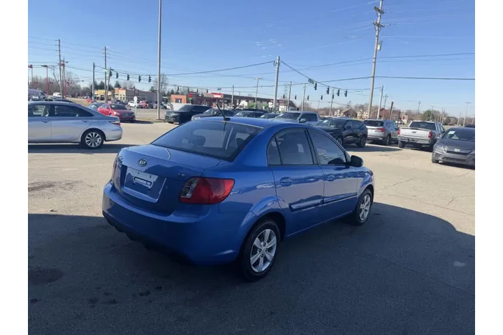 $4500 : 2010 Rio LX image 9