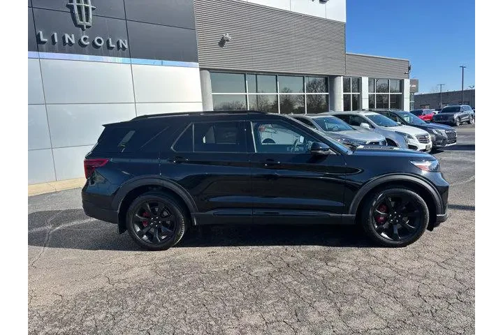 $28985 : Ford Explorer 2020 AWD ST 4d image 8