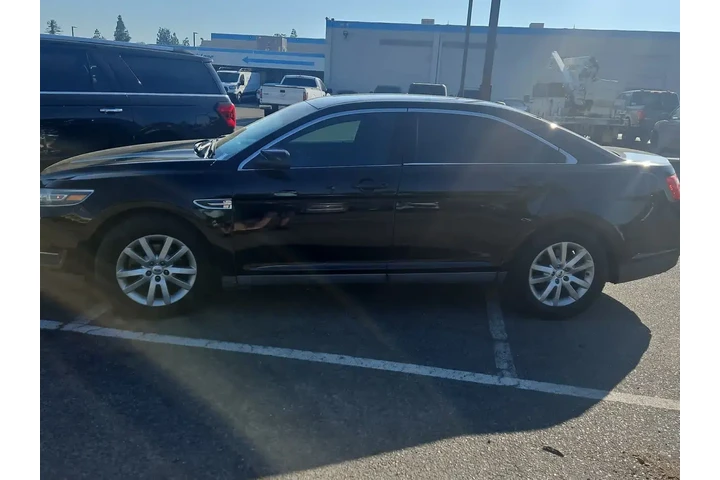 $9000 : Ford Taurus 2016 SEL 4dr Sed image 5