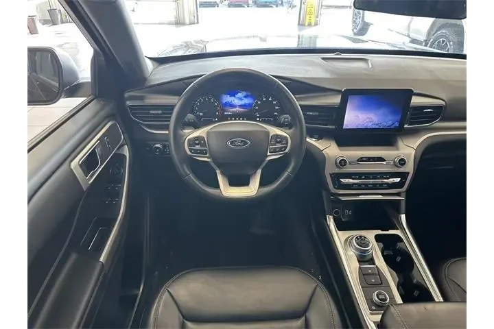$33500 : Ford Explorer 2023 AWD XLT 4 image 2