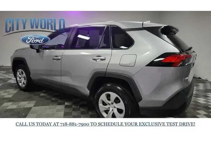 $24588 : Toyota RAV4 2024 LE 4dr SUV image 5