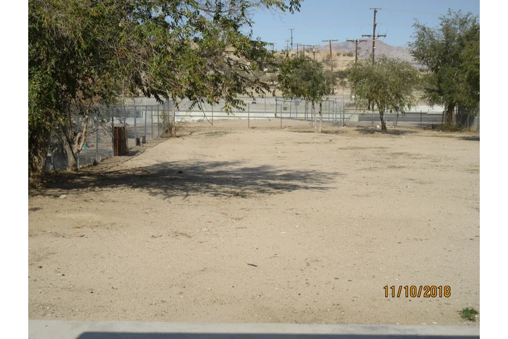 $1975 : Casa en Victorville, Ca. image 6