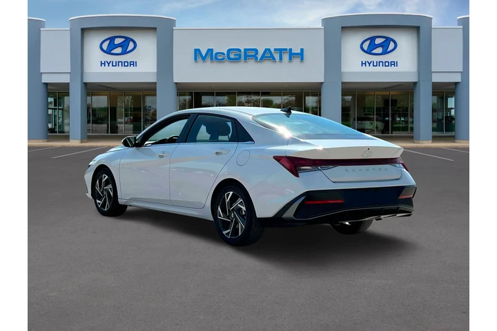 $21056 : Hyundai ELANTRA 2024 SEL 4dr image 5