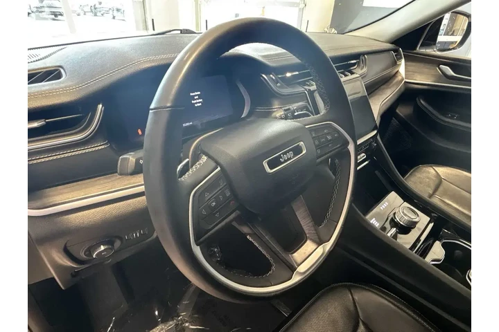 $29494 : Jeep Grand Cherokee 2023 4x4 image 9