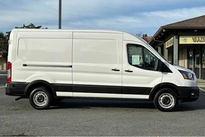 $33900 : Ford Transit 2020 250 3dr SW image 7
