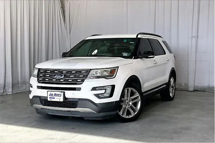 $8219 : Ford Explorer 2016 XLT 4dr S image 2