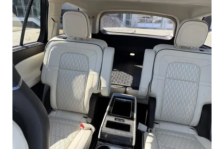 $26550 : Lincoln Aviator 2020 AWD Bla image 6