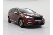 Chrysler Pacifica Hybrid 202 en Omaha