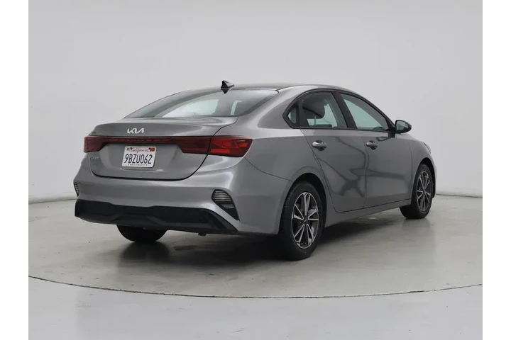 $14998 : Kia Forte 2022 LXS 4dr Sedan image 8