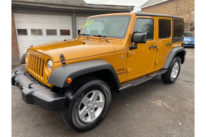 2014 Wrangler Unlimited Sport image 4