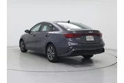 $17998 : Kia Forte 2023 LXS 4dr Sedan thumbnail