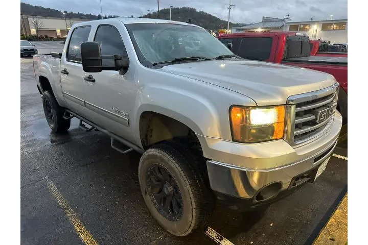 $17000 : GMC Sierra 1500 2013 4x4 SLE image 4