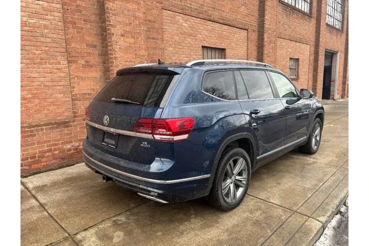 $21500 : 2019 Atlas V6 SE R-Line 4Moti image 7