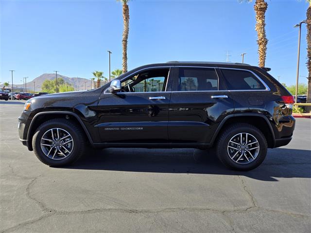 $18847 : Pre-Owned 2019 Grand Cherokee image 3