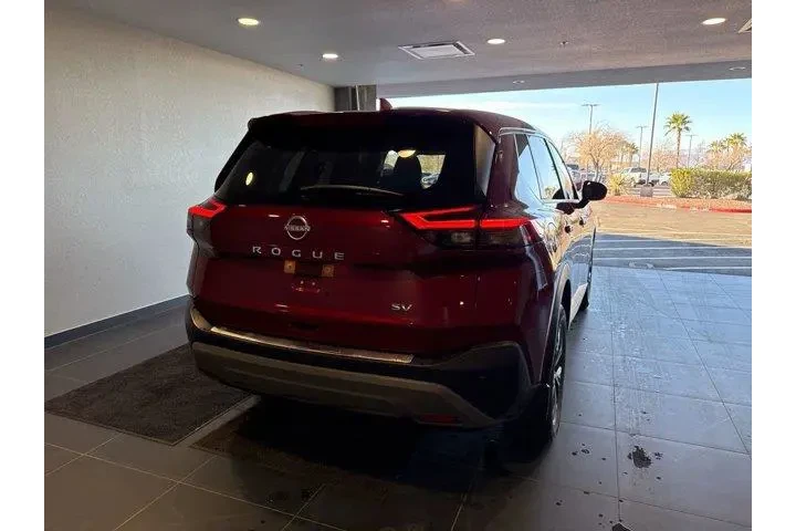$21984 : Nissan Rogue 2023 SV 4dr Cro image 10
