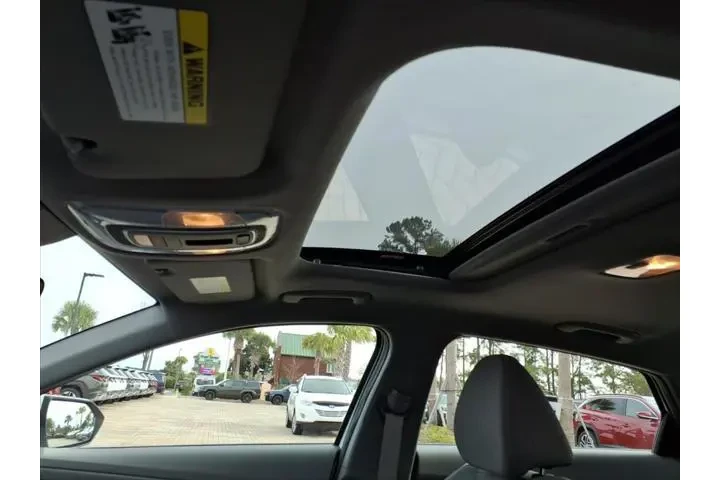 $27765 : Hyundai ELANTRA 2025 SEL Con image 7