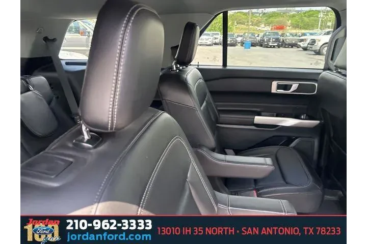 $29945 : Ford Explorer 2023 XLT 4dr S image 9