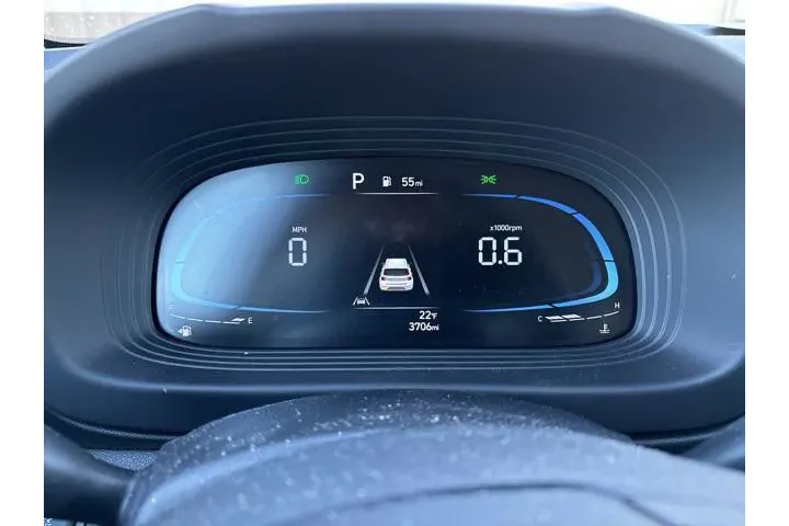 $23999 : Hyundai VENUE 2025 Limited 4 image 9