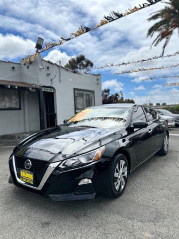 $17999 : 2020 Altima image 3