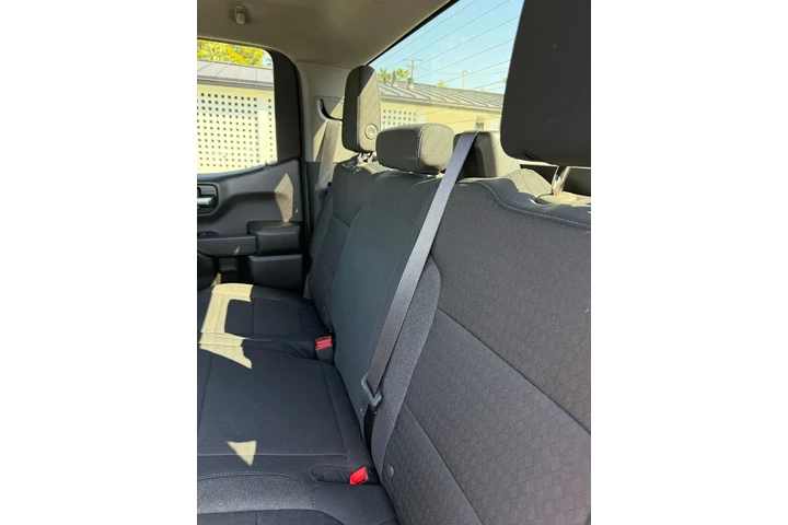 $12000 : 2020 Silverado 1500 LT image 10