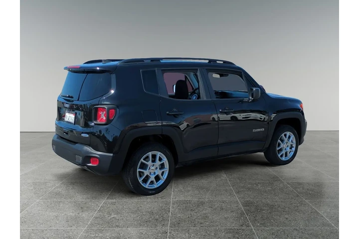 $18500 : Jeep Renegade 2022 4x4 (Red) image 9