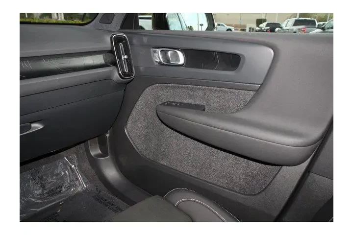 $25451 : Volvo C40 Recharge 2023 eAWD image 8