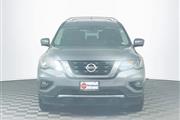 $15761 : PRE-OWNED 2017 NISSAN PATHFIN thumbnail