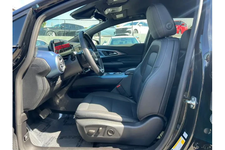 $27900 : 2024 Equinox EV 2LT FWD image 10